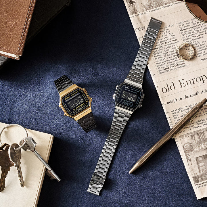 Reloj Casio Original A168WEGB-1B Negro con Detalles Dorados – Diseño Retro y Multifunción - Casio en Perú | Jherr Jewelry