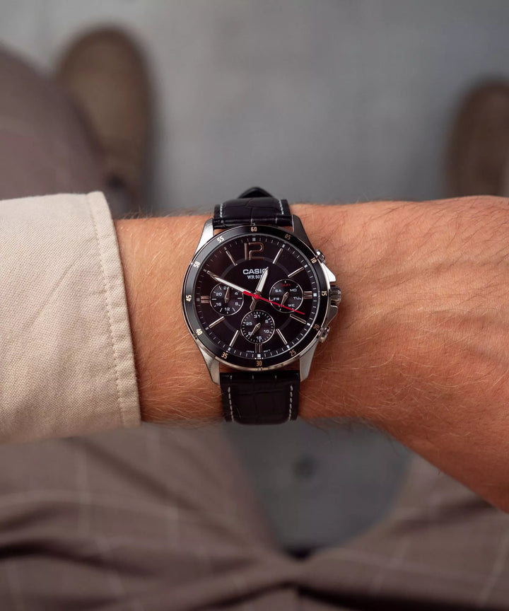 Reloj Casio Hombre MTP-1374PL-1AVEF — Multifunción Analógico Cuero Negro con Detalles Dorados