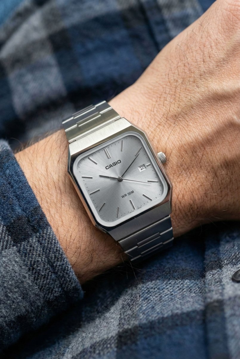 Reloj Casio MTP-B185D-2A2 Original - Ice Blue en Acero Inoxidable para Hombre - Casio en Perú | Jherr Jewelry