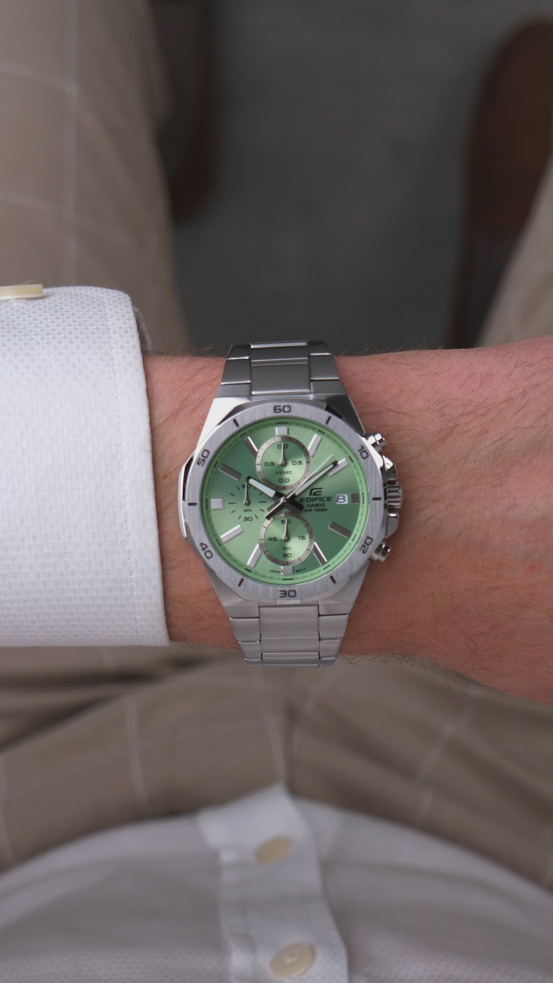 Reloj EDIFICE EFV-640D-3AVUEF Momentum Chronograph — Cronógrafo Verde para Hombre