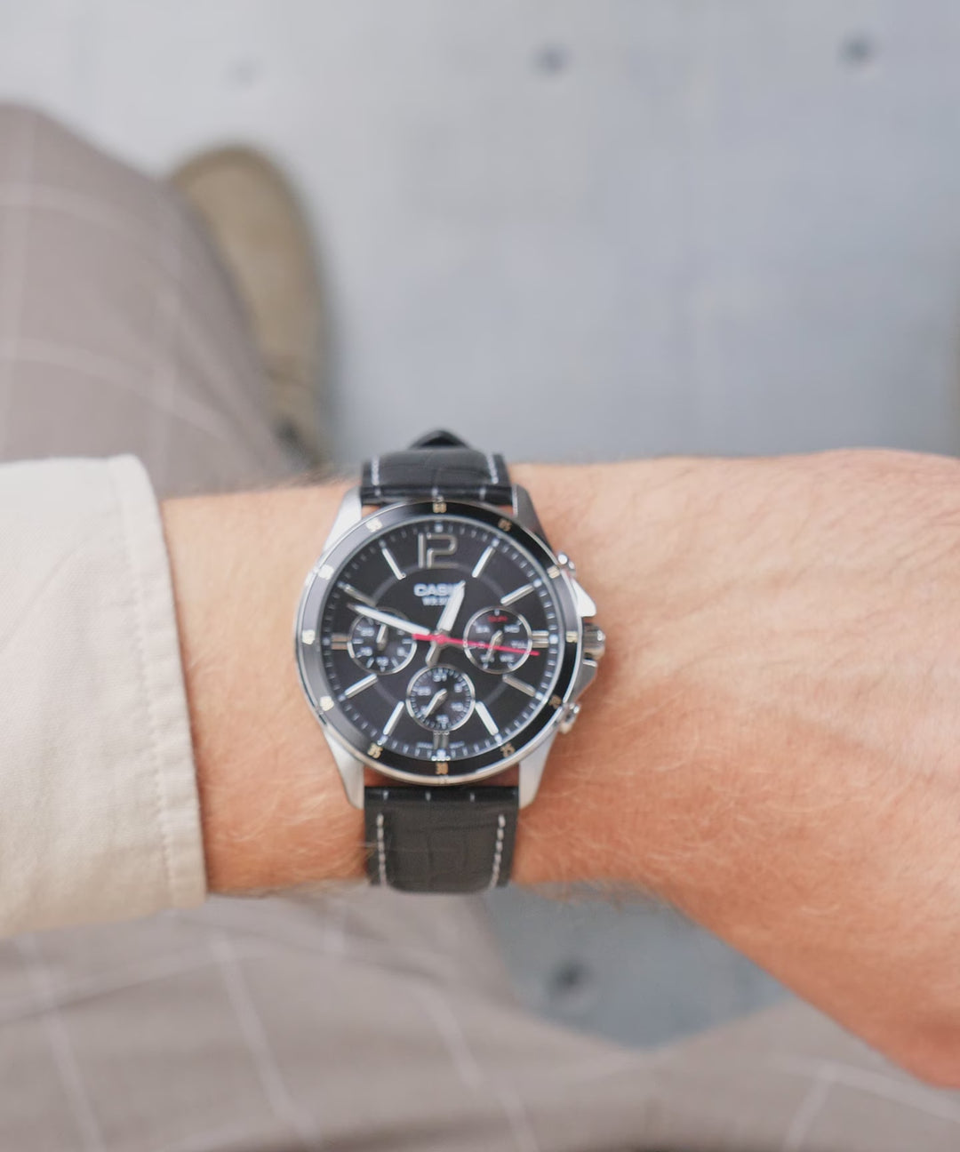 Reloj Casio Hombre MTP-1374PL-1AVEF — Multifunción Analógico Cuero Negro con Detalles Dorados