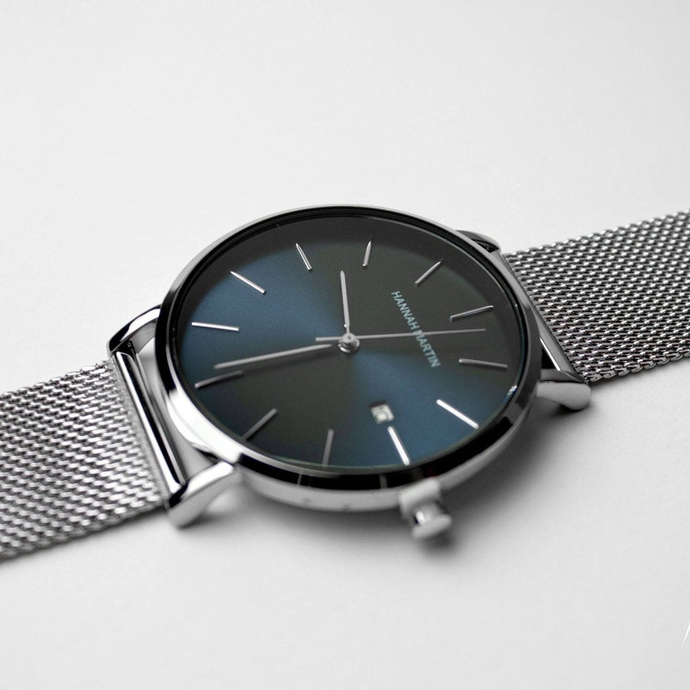 Reloj Hannah Martin Plata Esfera Azul con Mesh Plateado y Fecha - Diseño Ejecutivo 40mm - Hannah Martin en Perú | Jherr Jewelry