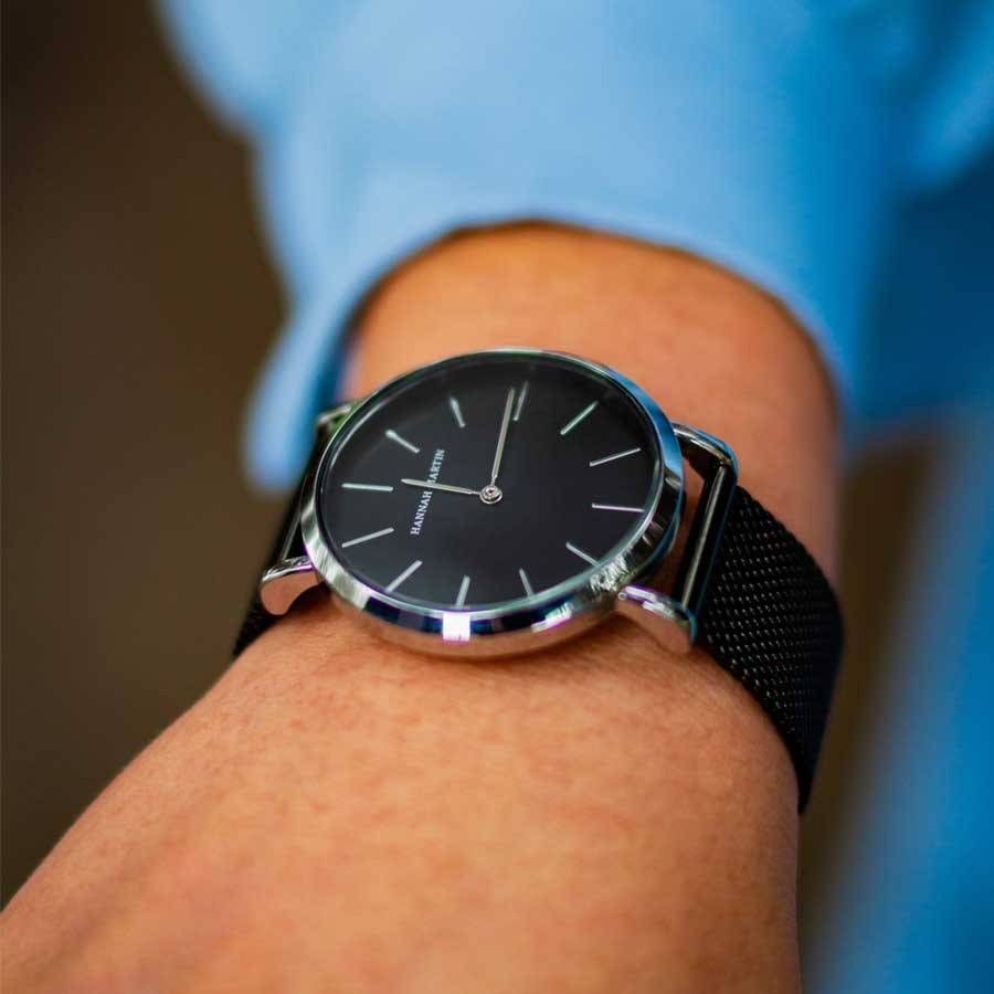 Reloj Hannah Martin Plata Esfera Negra con Correa Mesh Negra - Diseño Elegante 36mm - Hannah Martin en Perú | Jherr Jewelry