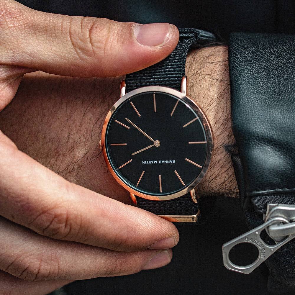 Reloj Hannah Martin Rose Gold Esfera Negra con NATO Negro - Diseño Minimalista Elegante 40mm - Hannah Martin en Perú | Jherr Jewelry